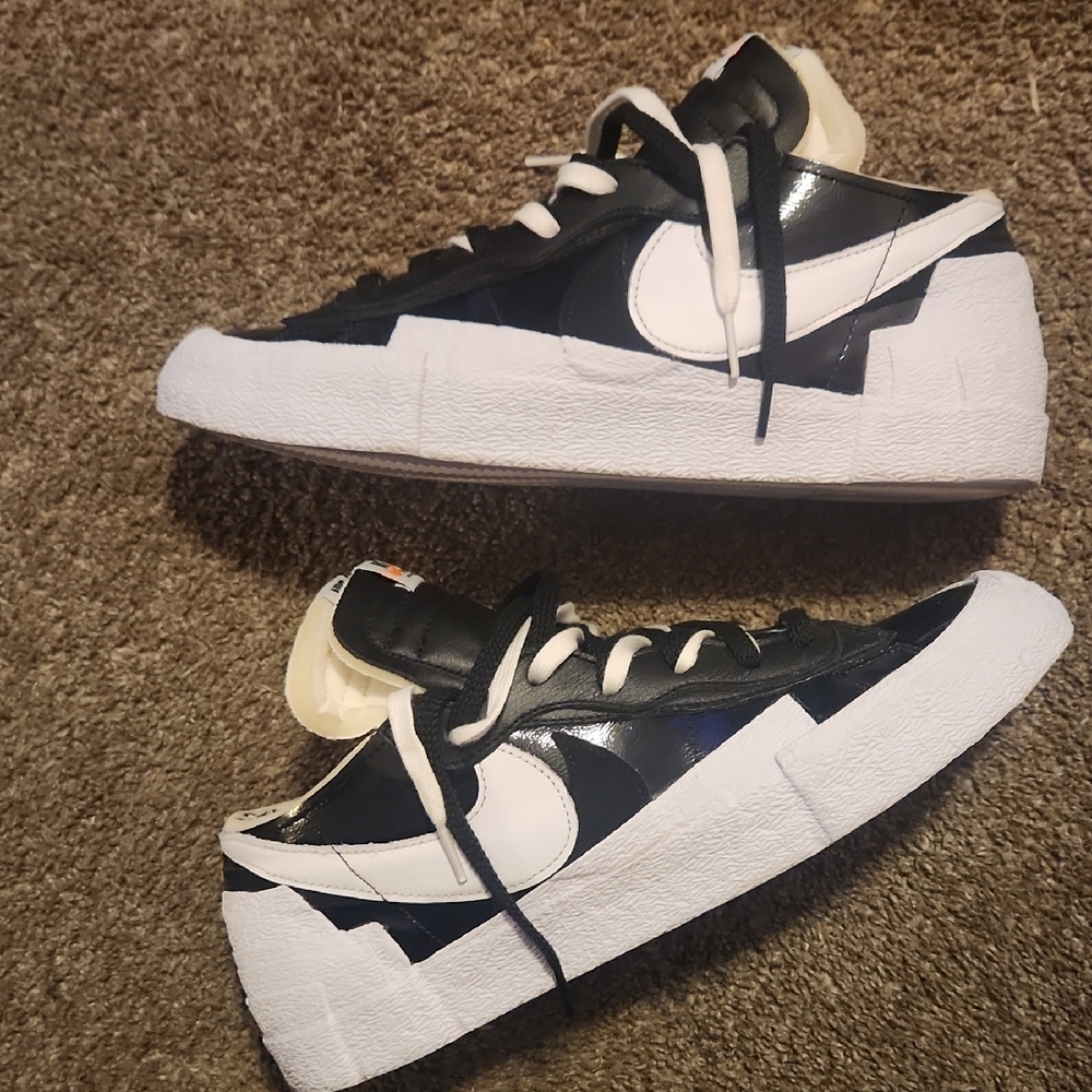 "Nike Blazer Low × Sacai" Black and White Layered Swoosh Sneakers - Picture 5 of 9
